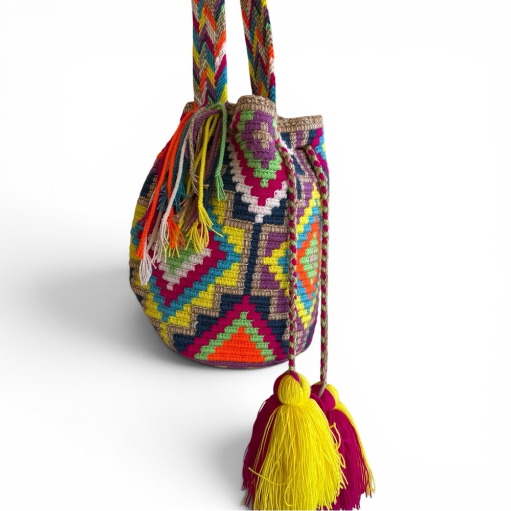 Southwestern Wayuu Mochila Handwoven Boho Bucket Bag Geometric Tassel Crossbody - Picture 5 of 9